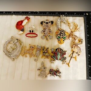 14Pcs Animal Brooch Lot Rhinestone Enamel Cat Dog Fox Frog Tiger Deer Pin